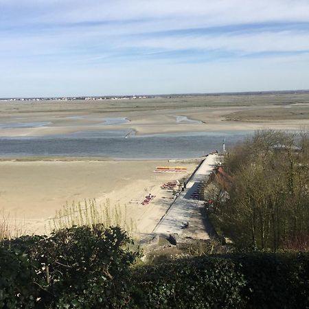 Les Anges Bed & Breakfast Oneux Bagian luar foto